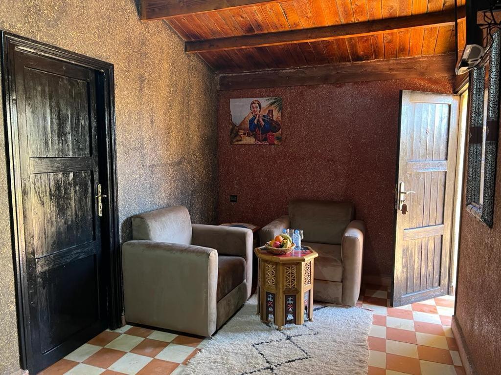 Dar Alfourssane Ferme D'Hote Ouarzazate Buitenkant foto