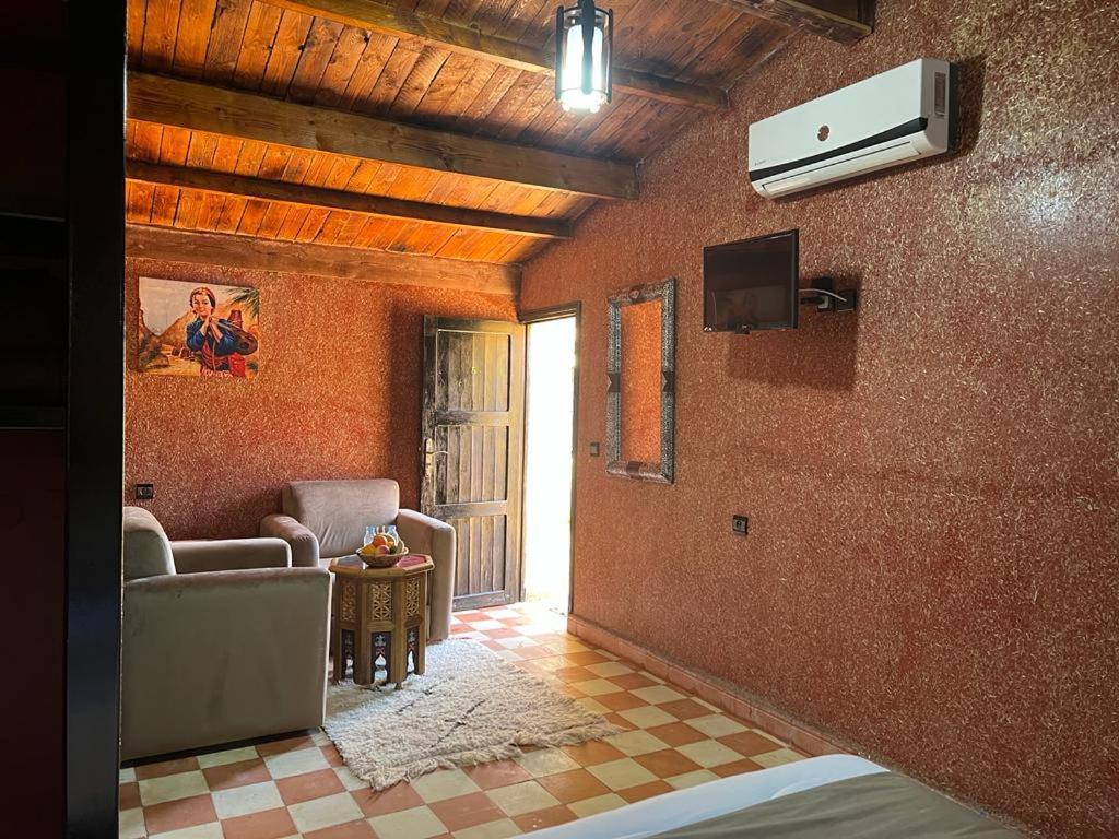 Dar Alfourssane Ferme D'Hote Ouarzazate Buitenkant foto